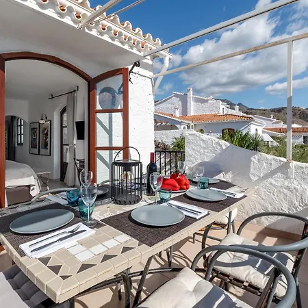 Casa La Vista 別荘 ネルハ